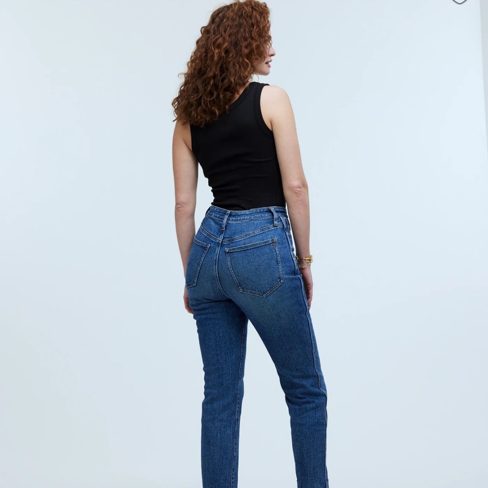 Madewell curvy stovepipe jeans in heathridge wash